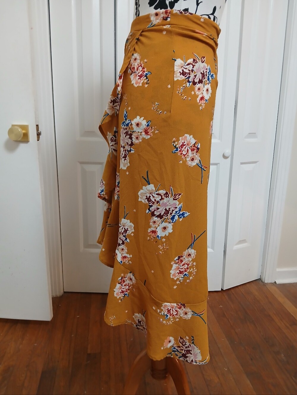 iris Mustard Floral Ruffle Midi Skirt - Picture 4 of 10